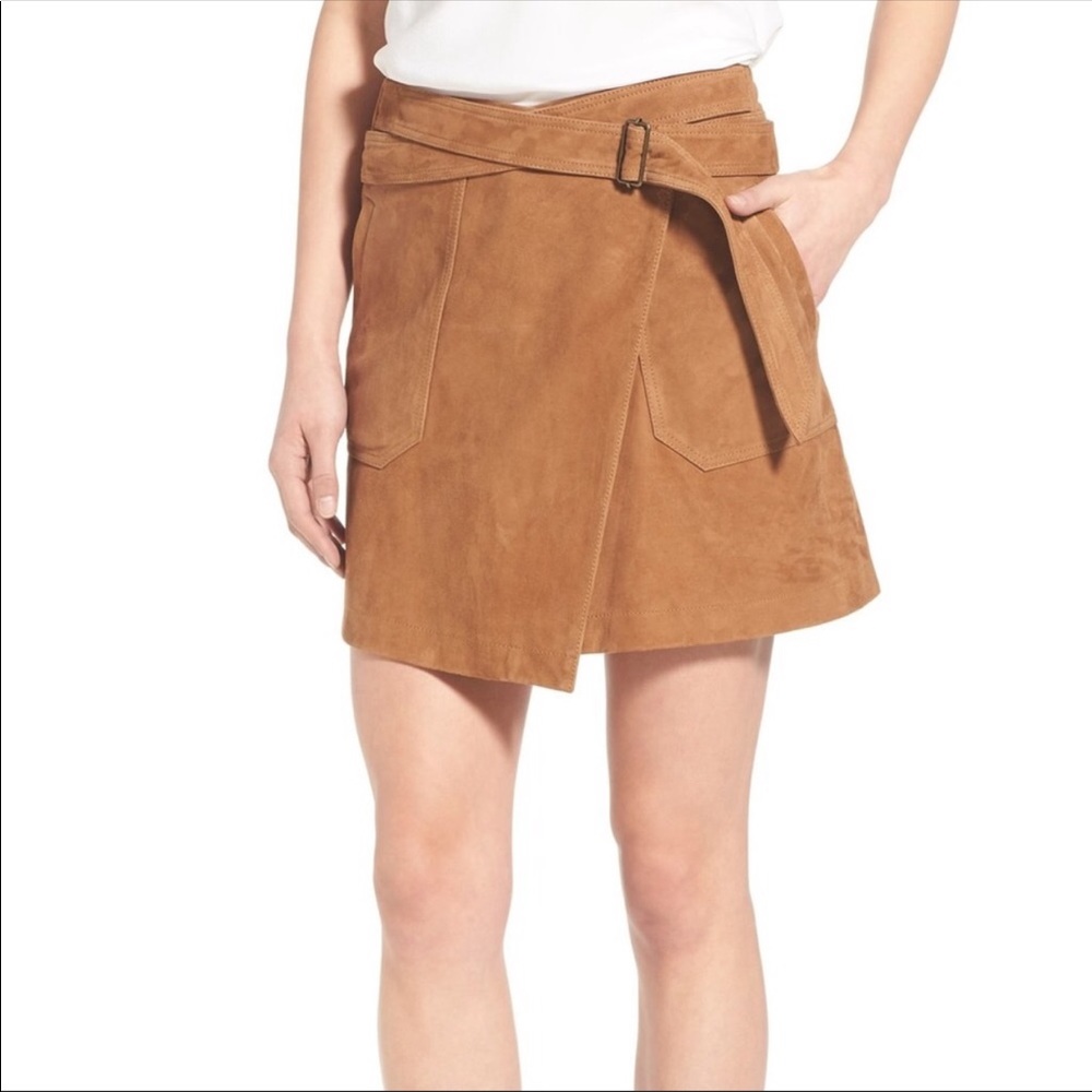 Olivia Palermo x Banana Republic suede mini skirt